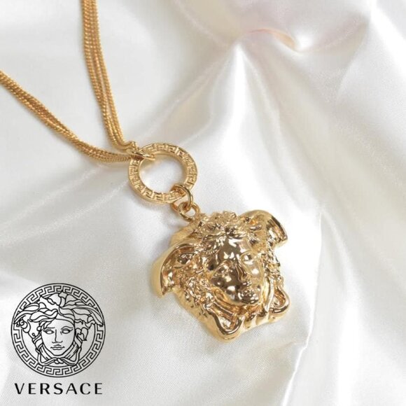Versace Medusa Pendant Gold Stack Chain - Picture 1 of 4